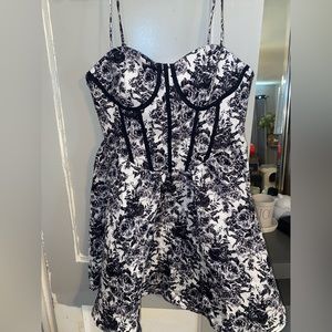 Cute dress with corset!